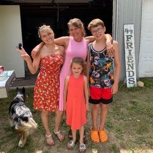 Meet your Posher, Anissa